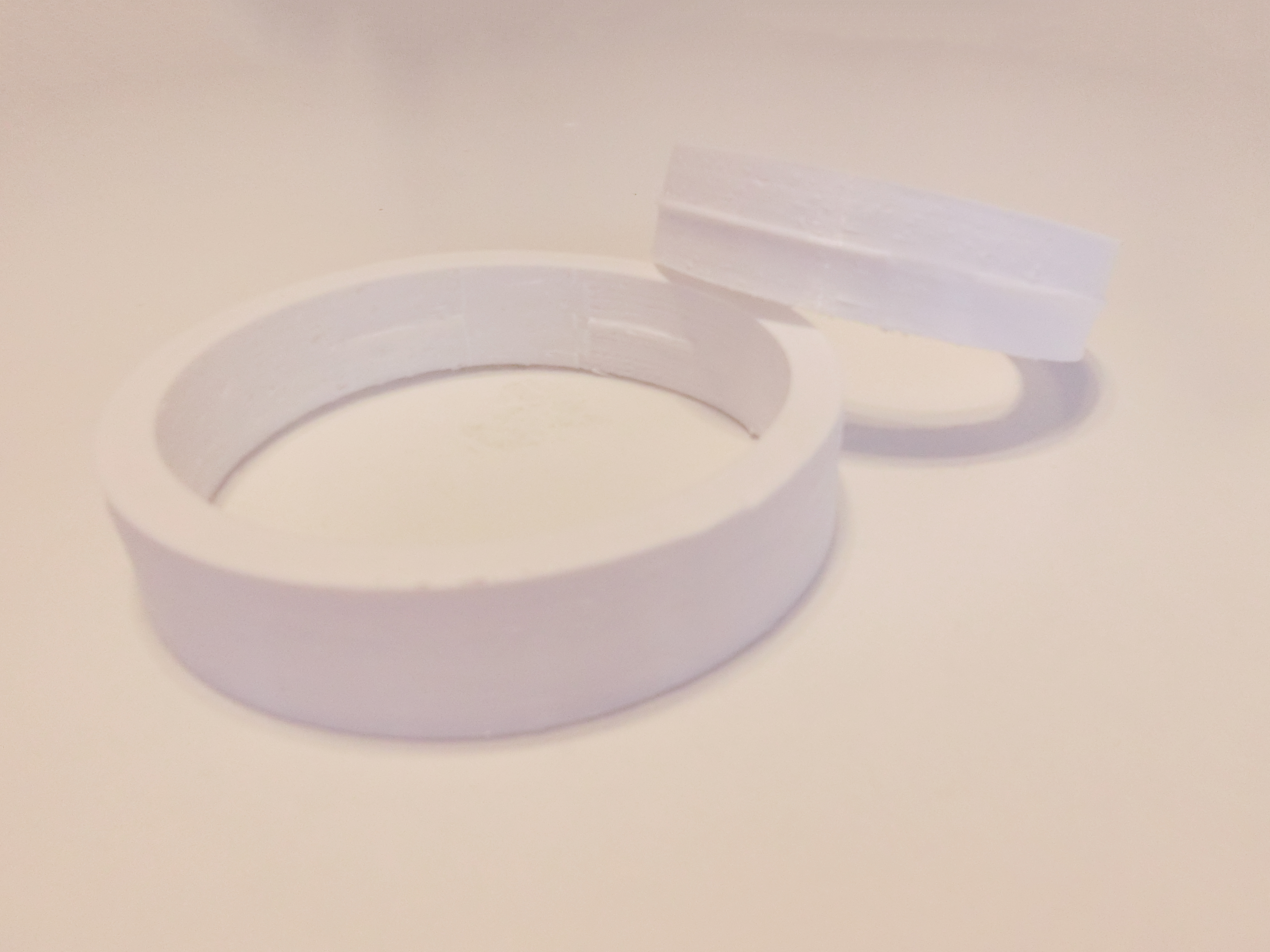 3D print of medicine cap-like forms
